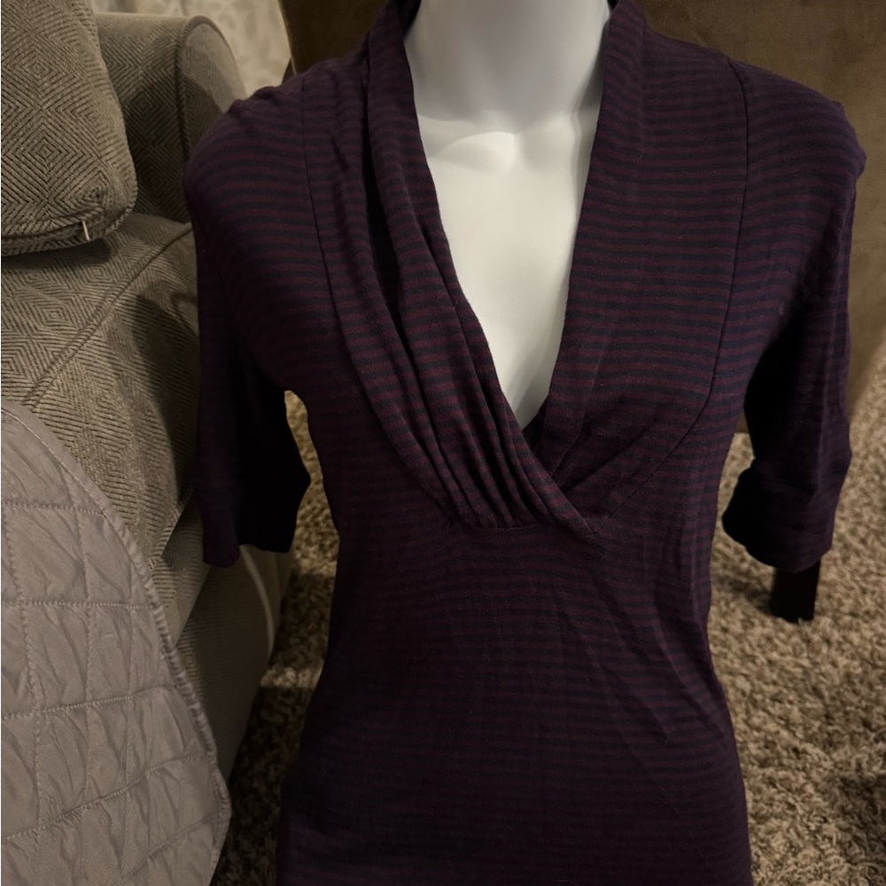 Express neck striped tee sz S